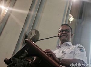 Anies Terbang ke Lombok Beri Bantuan Pascabencana