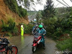 Ada Titik Rawan Longsor, Pengendara ke Dieng Diimbau Ekstra Waspada