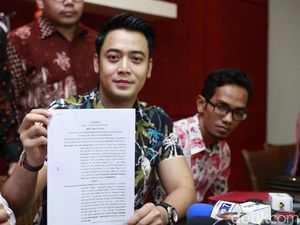 Merasa Janggal karena Ditahan, Kriss Hatta Disebut Seperti Salah Pilih Pengacara Merasa Janggal karena Ditahan, Kriss Hatta Disebut Seperti Salah Pilih Pengacara