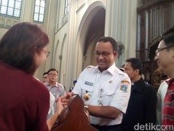 Kunjungi Katedral, Anies: Terima Kasih Jemaat Sudah Jaga Perdamaian