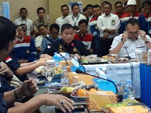 Kata Jonan Soal Beda Pendapat BMKG dan PVMBG tentang Tsunami Anyer Kata Jonan Soal Beda Pendapat BMKG dan PVMBG tentang Tsunami Anyer