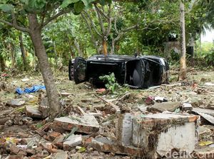 Tsunami Sapu Banten, Proyek Tol Serang-Panimbang Terdampak?