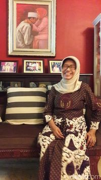 Kisah Sujiatmi di Balik Sukses Jokowi: Anak Saya Seorang Pemberani