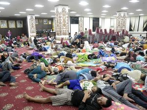 Penampakan Korban Tsunami Mengungsi di Kantor Gubernur Lampung