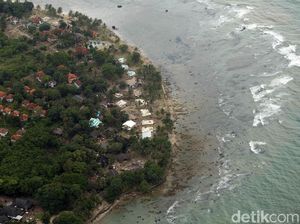 BNPB Terima Informasi Tinggi Tsunami Selat Sunda 2-5 Meter