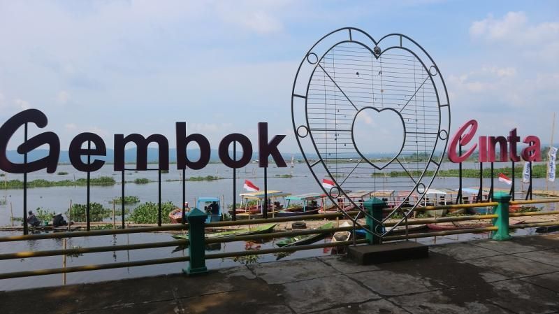 Bukit Cinta Rawa Pening