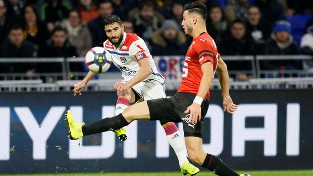 Nabil Fekir sudah memperkuat Lyon sejak 2013.