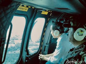 Jokowi Pantau Wilayah Terdampak Tsunami di Banten dari Helikopter Jokowi Pantau Wilayah Terdampak Tsunami di Banten dari Helikopter
