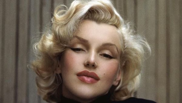 Seperti Ini Jadinya Jika Wajah Putri Diana Divermak dengan Suntik Botoks