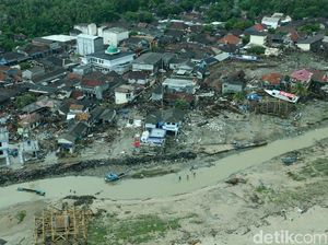 Ribuan Santri Probolinggo Gelar Doa Bersama untuk Korban Tsunami
