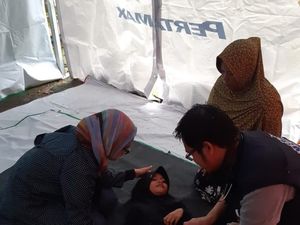 Pertamina Buka Tiga Tenda Layanan Kesehatan di Pandeglang