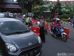 Ribuan Wisatawan Habiskan Libur Natal di KBS, Arus Lalin Macet