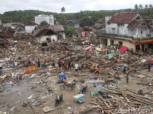 Pemerintah Masih Cari Lokasi Baru untuk Pemukiman Korban Tsunami Pemerintah Masih Cari Lokasi Baru untuk Pemukiman Korban Tsunami