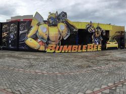 Unik, Pos Pengamanan Natal dan Tahun Baru ini Berkonsep Bumblebee