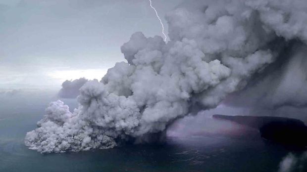 Mulai Kerja, Kerja, Kerja Usai Korban Tsunami Berjatuhan