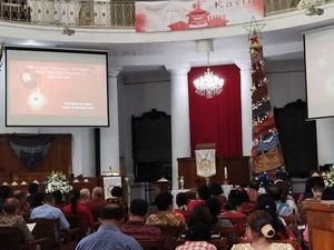 Perayaan Natal di Gereja Immanuel Usung Tema Pesta Demokrasi Perayaan Natal di Gereja Immanuel Usung Tema Pesta Demokrasi