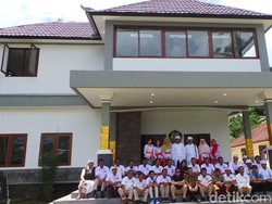 Resmikan Pos Pantau Gunung Agung, Jonan Soroti Toilet yang Kotor