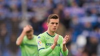 Pemain pinjaman dari Paris St-Germain, Giovanni Lo Celso, tampil ciamik bersama Real Betis. Dia sudah bikin delapan gol dan dua assist dari total 21 penampilan. (Denis Doyle/Getty Images)