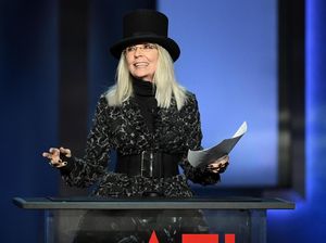 Keluarga Ungkap Penyebab Kematian Diane Keaton Keluarga Ungkap Penyebab Kematian Diane Keaton
