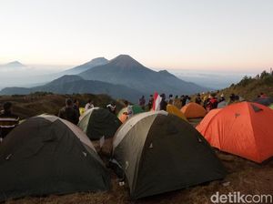 Pendakian Gunung Prau Diberlakukan Buka Tutup, Ini Alasannya