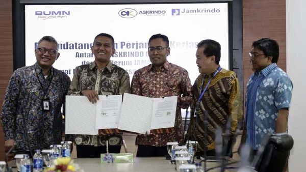 Askrindo dan Jamkrindo Teken PKS Penjaminan KUR Bersama