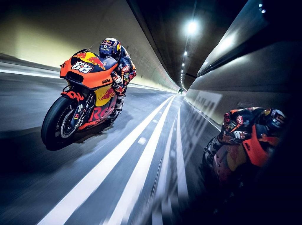 Ketika Motor MotoGP Digeber di Terowongan Ketika Motor MotoGP Digeber di Terowongan
