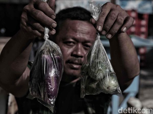 Siap-siap! Kantong Plastik Akan Dilarang Beredar di Jakarta