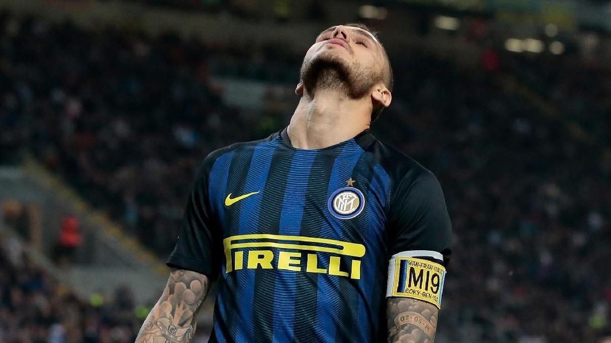 Mauro Icardi tak lagi menjabat kapten Inter Milan. (Foto: Emilio Andreoli/Getty Images)