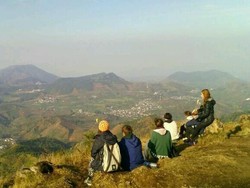 6 Gunung di Pulau Jawa yang Buka Untuk Liburan Akhir Tahun