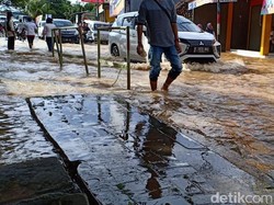 Banjir di Labuan Persulit Akses ke Lokasi Terdampak Tsunami Paling Parah