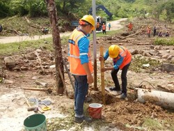 Pulihkan Kelistrikan Pasca Tsunami, PLN Kerja 24 Jam