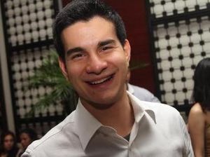 Ditanya Soal Pindah Agama, Steve Emmanuel Gugup dan Tersenyum Ditanya Soal Pindah Agama, Steve Emmanuel Gugup dan Tersenyum