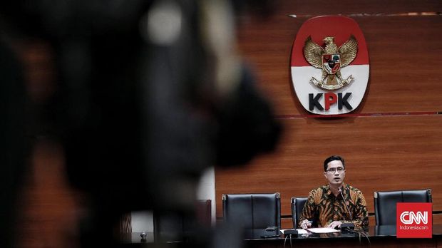 Diperiksa KPK, Taufik Hidayat Ditanya Terkait Stafsus Menpora