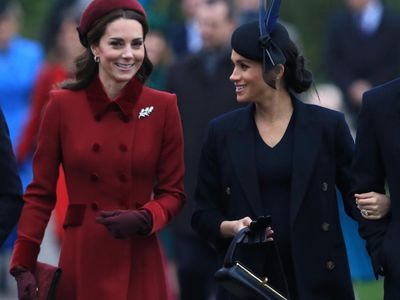 Wanita Ini Habiskan Rp 500 Juta Demi Mirip Kate Middleton dan Meghan Markle