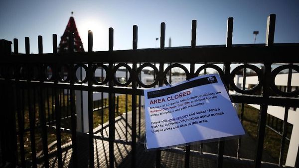 Tak Sepakat soal Tembok Meksiko, Pemerintahan AS Ditutup