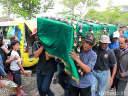 2 Korban Tsunami Banten Dimakamkan di Magelang