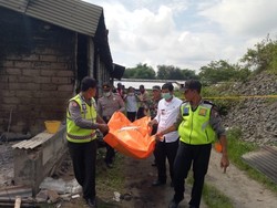 Tragis, Penjaga Gudang Tewas Terbakar Saat Pabrik Kebakaran