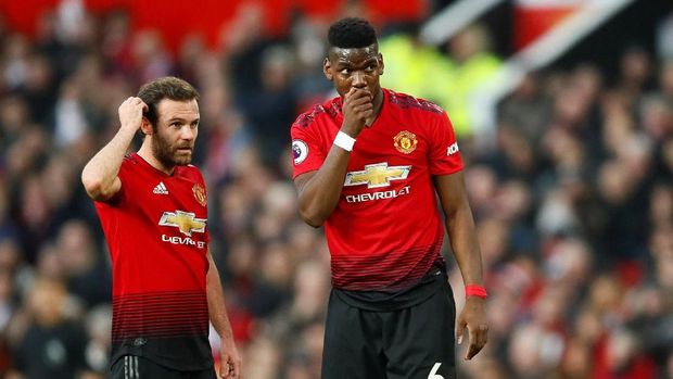 Juan Mata dan Paul Pogba memiliki peran pada gol kedua Manchester United.