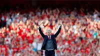 Tahun 2018 juga menandai berakhirnya sebuah era. Arsene Wenger menutup kariernya sebagai manajer Arsenal, klub yang sudah dilatihnya sejak 1996. Foto: Matthew Childs/Action Images via Reuters