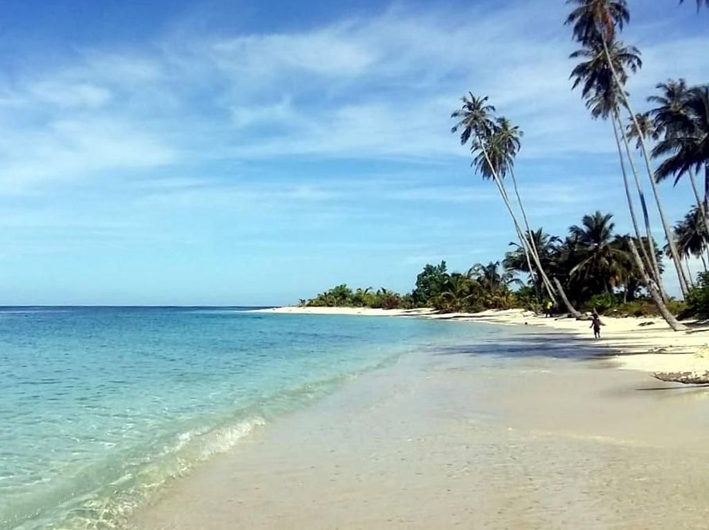 Mengenang Ganasnya Tsunami Aceh di Pulau Cantik Ini Mengenang Ganasnya Tsunami Aceh di Pulau Cantik Ini