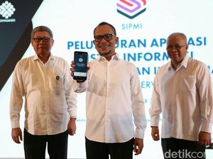 Menteri Hanif Luncurkan Aplikasi SIPMI untuk Pekerja Migran