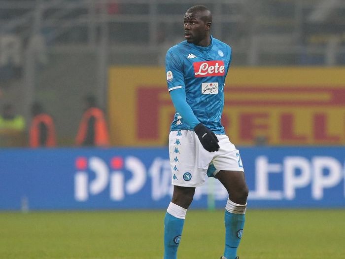 Pemain Napoli, Kalidou Koulibaly. (Foto: Emilio Andreoli/Getty Images) Pemain Napoli, Kalidou Koulibaly. (Foto: Emilio Andreoli/Getty Images)
