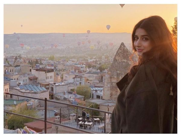 Foto: Jalan-jalannya Model Cantik Pakistan, Mawra Hocane
