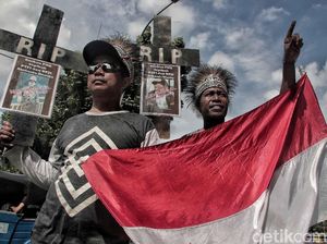 Aksi Pekerja Freeport Tuntut Jaminan Kesehatan