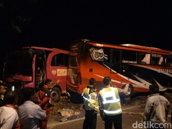 Tabrakan Dua Bus di Banyuwangi, 3 Tewas dan 12 Luka-luka