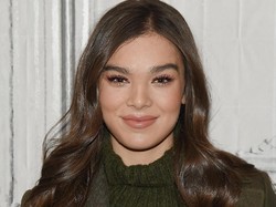 Akhir Pekan Seru Bareng Hailee Steinfeld sampai Dipha Barus