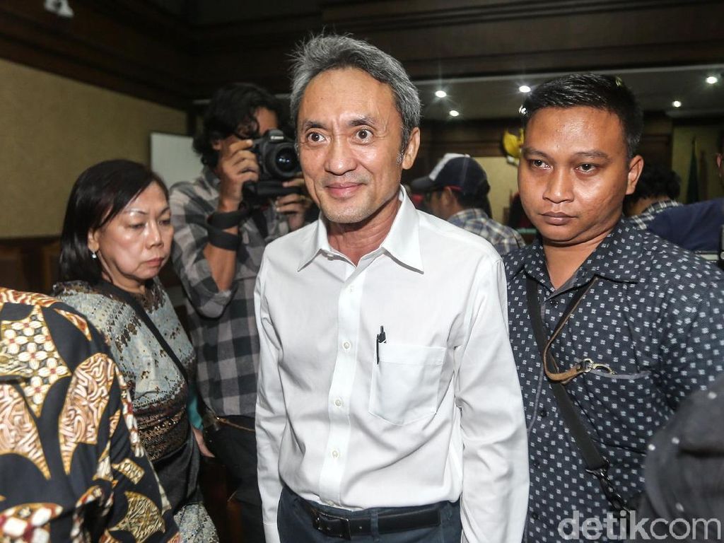Eddy Sindoro Jalani Sidang Tuntutan Kasus Suap Hari Ini Eddy Sindoro Jalani Sidang Tuntutan Kasus Suap Hari Ini