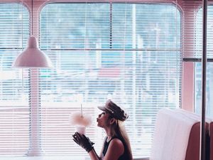 Heboh Video Klip Sensual, Penyanyi Lara Silvy Ternyata Suka Kulineran