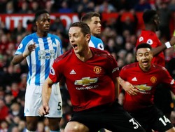 Ekspresi Nemanja Matic usai membobol gawang Hudderfield. Reuters/Jason Cairnduff.