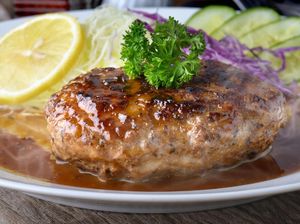 Menu Tahun Baru : Steak Burger Bisa Jadi Sajian yang Praktis dan Lezat Menu Tahun Baru : Steak Burger Bisa Jadi Sajian yang Praktis dan Lezat